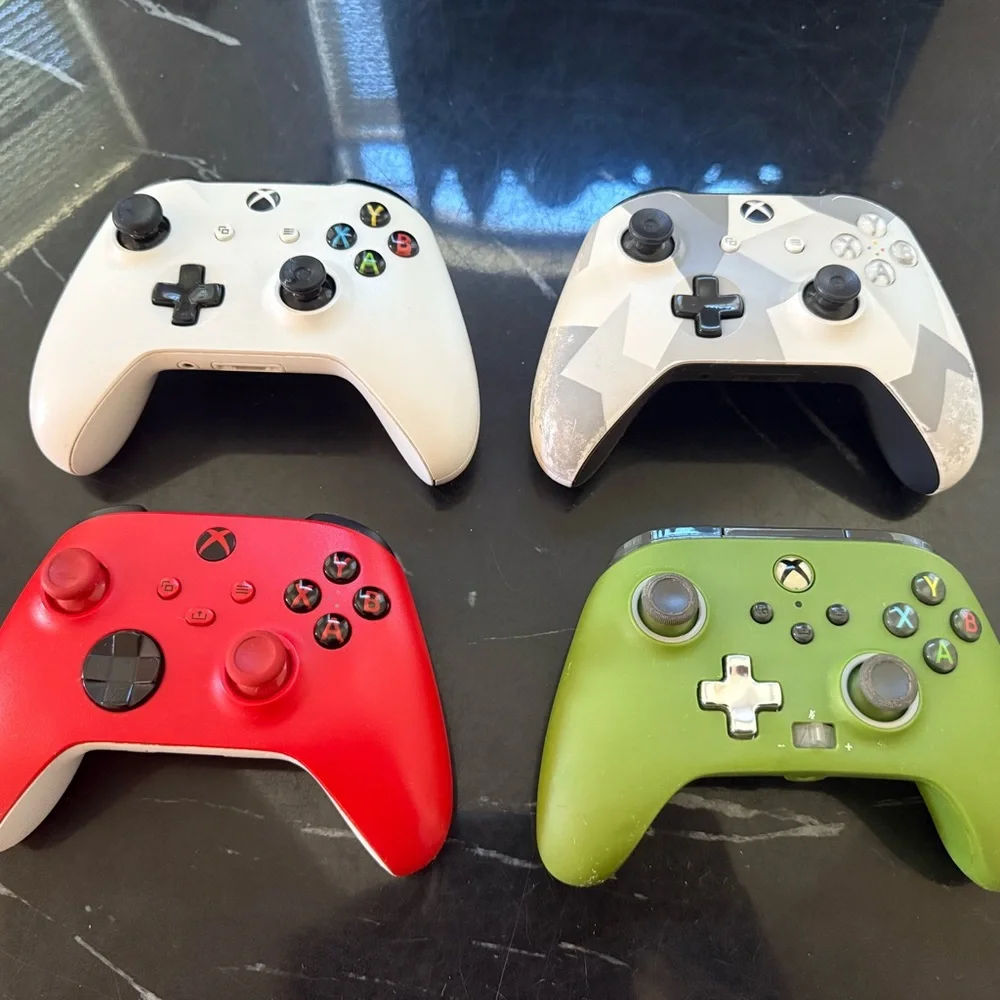 Xbox One S bundle! 2TB storage, 11 games, 4 controllers, all works great!